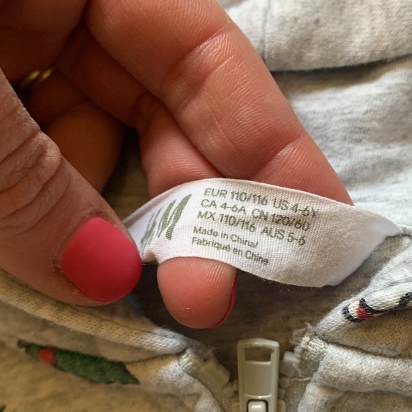 H&M Onsie - Picture 2 of 5